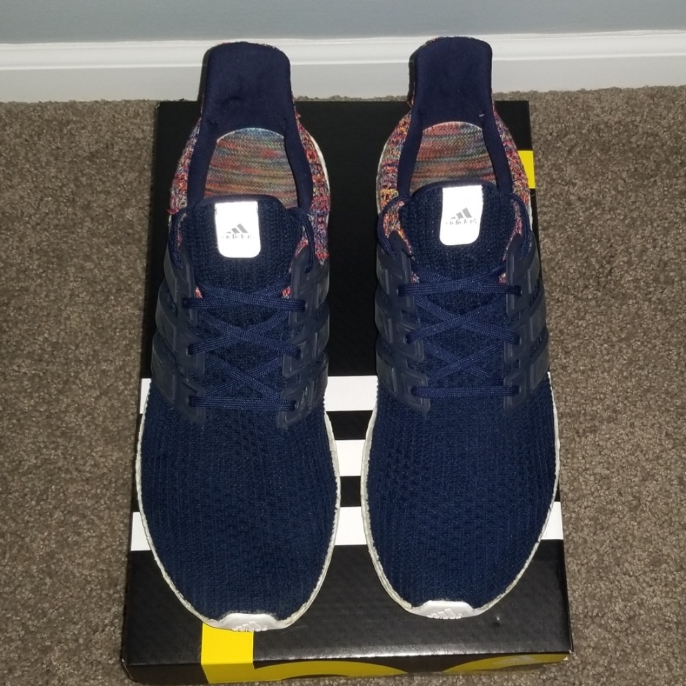 Ultraboost 4.0 Navy w/ Mulitcolor - Picture 2 of 6